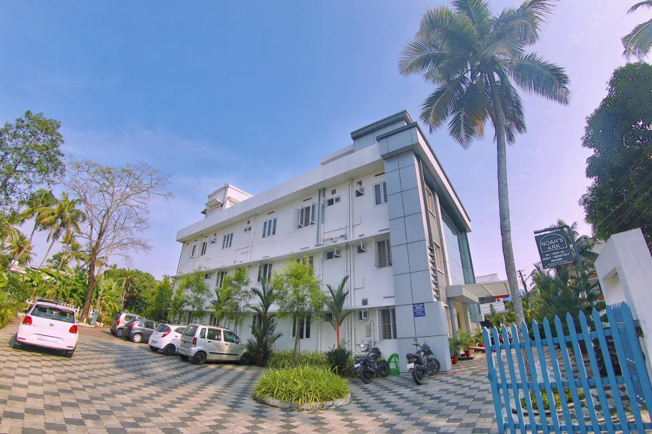 Noah'S Ark Hotel Kochi Exterior foto