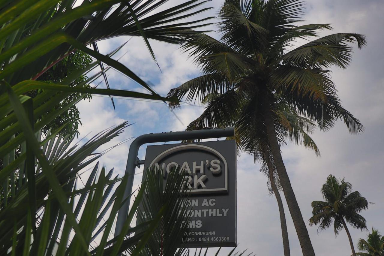 Noah'S Ark Hotel Kochi Exterior foto